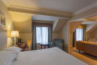 Отель Bunratty Castle Hotel, BW Signature Collection Бунратти Президентский люкс с кроватью размера "king-size"-9